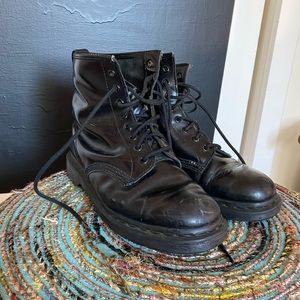 DOC MARTEN ALL BLACK ORIGINAL BOOTS SIZE 10 - SOLD